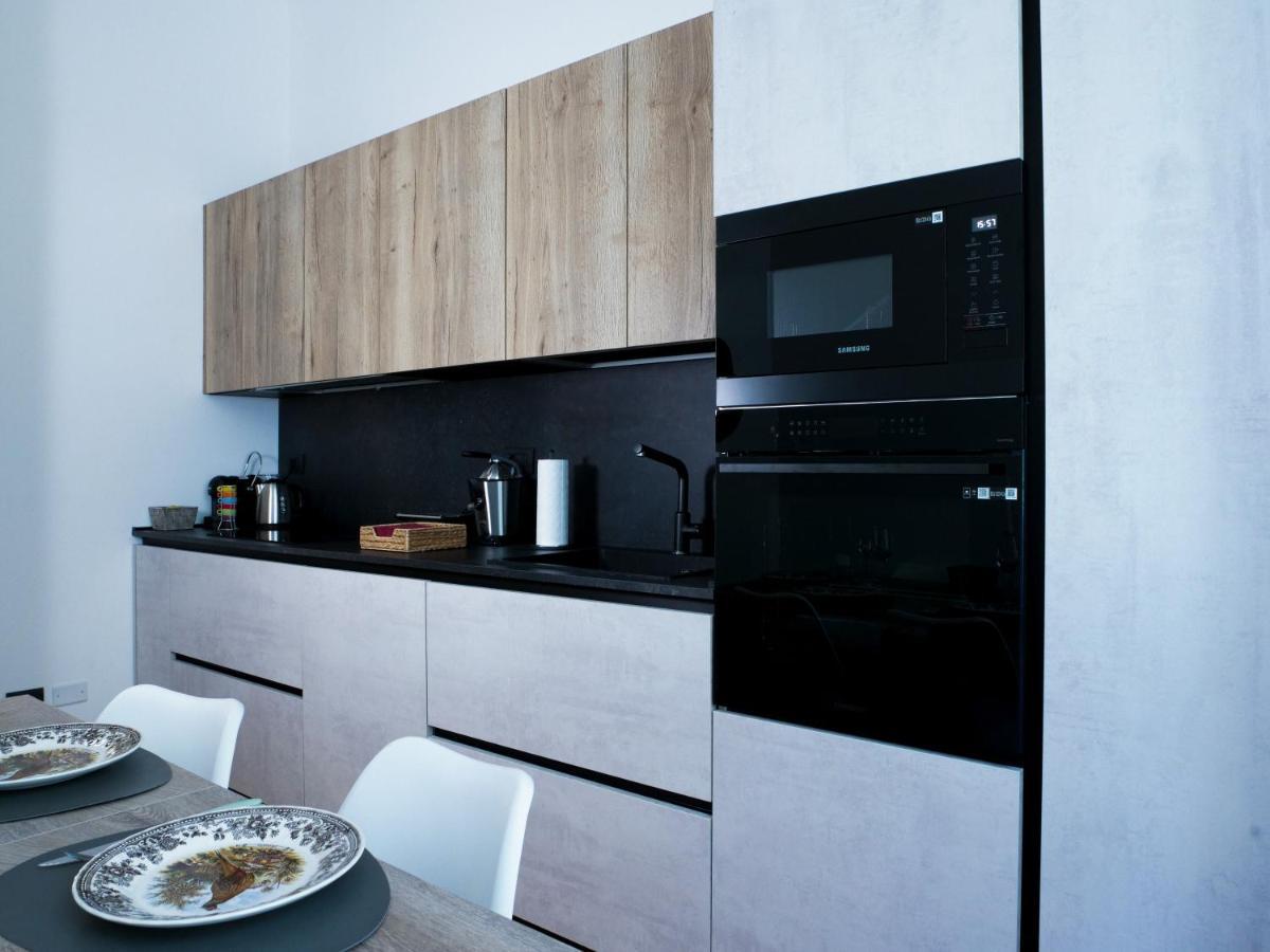 Wonderful Downtown Apartment-Hd Netflix, King-Size Bed, Two Minutes' Walk From Metro Milan Exterior photo