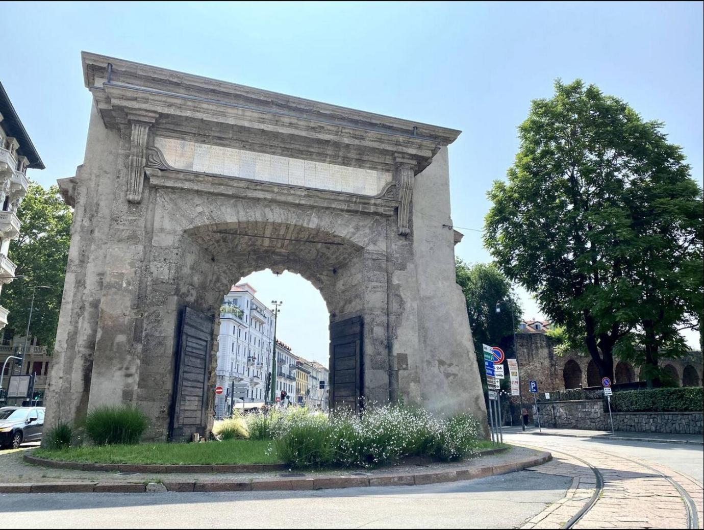Wonderful Downtown Apartment-Hd Netflix, King-Size Bed, Two Minutes' Walk From Metro Milan Exterior photo