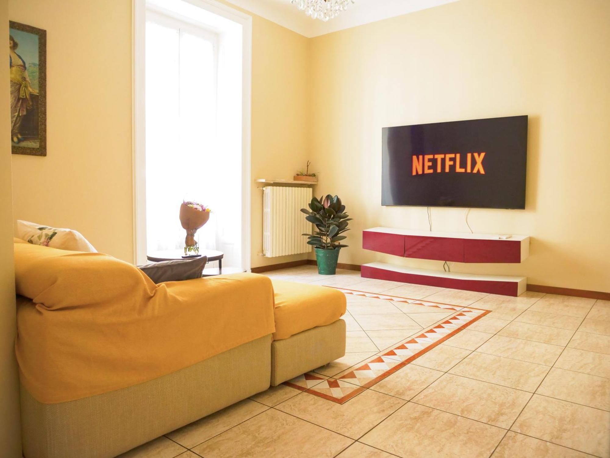 Wonderful Downtown Apartment-Hd Netflix, King-Size Bed, Two Minutes' Walk From Metro Milan Exterior photo